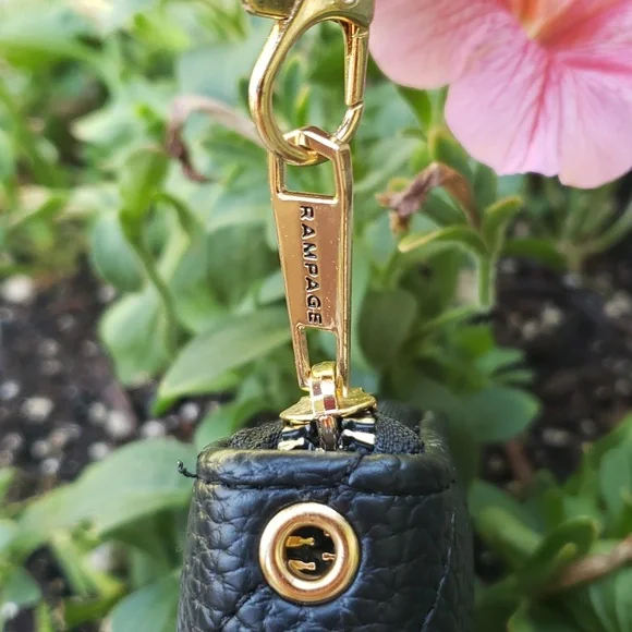 RAMPAGE WRISTLET Chevron design NWOT UNISEX - Picture 6 of 10